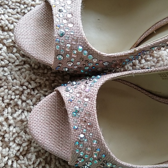 Shoes - Picture 4 of 4